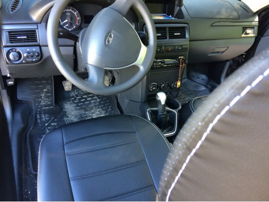 Авточехлы на Lada Priora