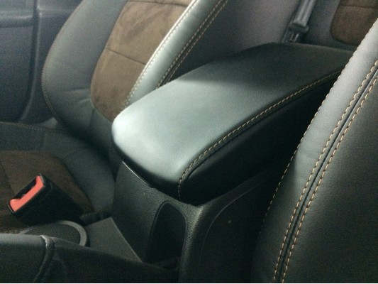 Перетяжка центрального подлокотника