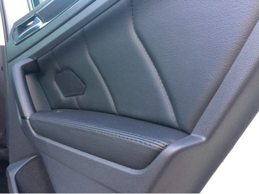 Перетяжка дверных карт